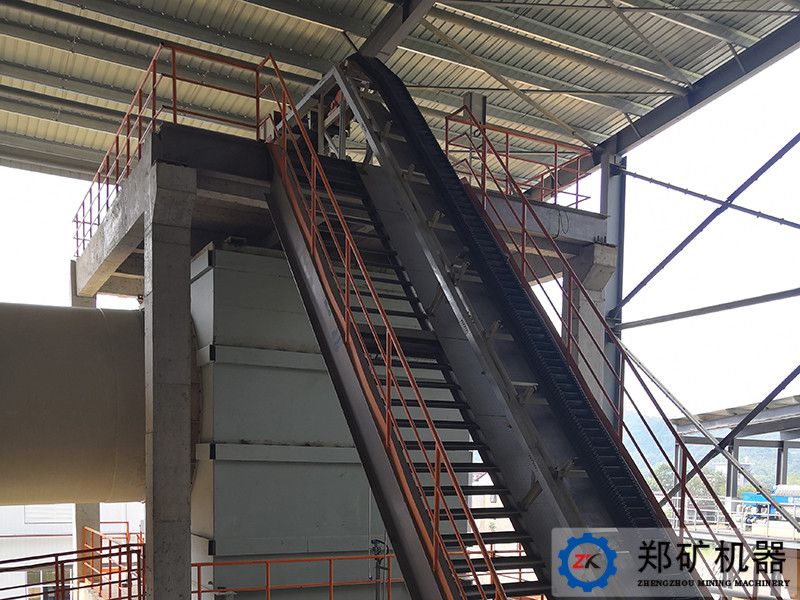 大傾角皮帶輸送機